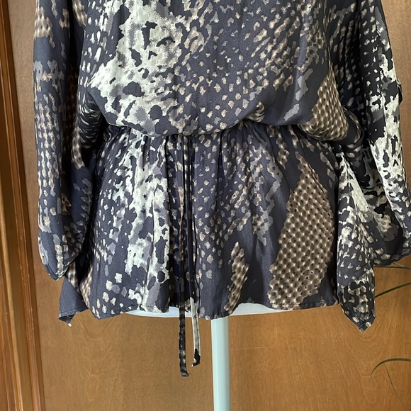 Python Print Batwing Blouse by Express - Picture 3 of 16